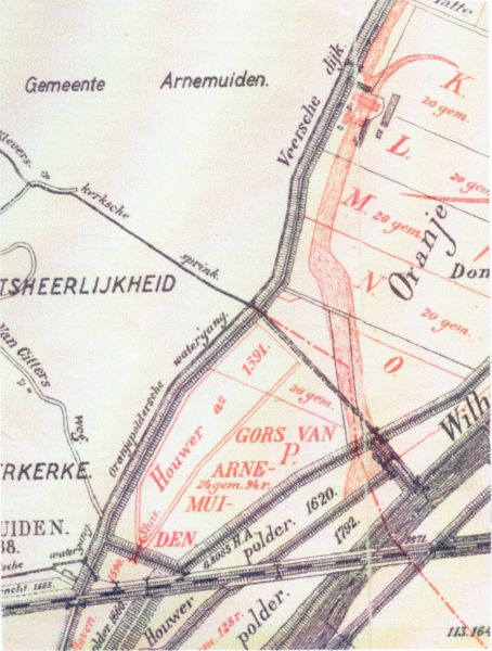Op deze situatietekening zijn de inpolderingen ten oosten van Arnemuiden en vooral de ligging van de Wilhelminapolder en Clasinapolder te zien. Op deze situatietekening zijn de inpolderingen ten oosten van Arnemuiden en vooral de ligging van de Wilhelminapolder en Clasinapolder te zien.