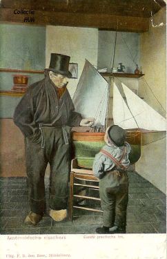 De oude visser Lieven van Belzen bij een nabootsing van de door hem vroeger bevaren sloep, waarvan hij in 1863 als enige gered is. De oude visser Lieven van Belzen bij een nabootsing van de door hem vroeger bevaren sloep, waarvan hij in 1863 als enige gered is.
