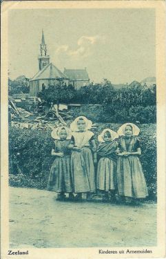 Een oude foto van de kerk. Een oude foto van de kerk.