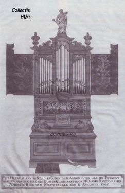 Het in 1795 door de ambachtsheer, Jonkheer Radermacher, geschonken kerkorgel. Het in 1795 door de ambachtsheer, Jonkheer Radermacher, geschonken kerkorgel.