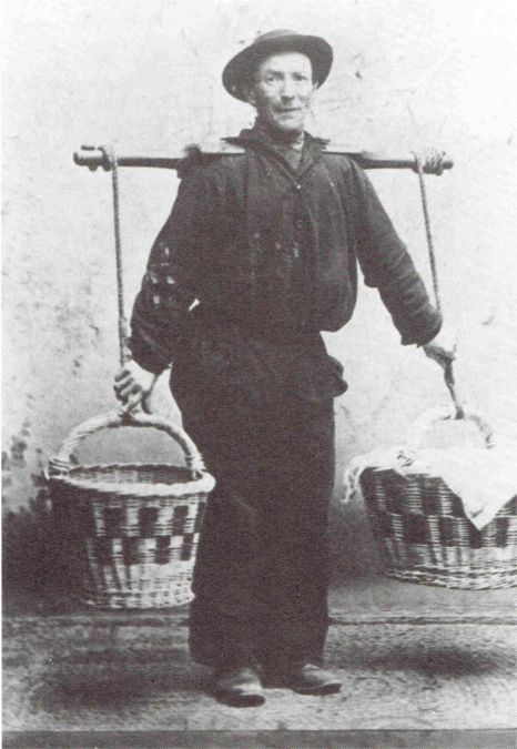 De visleurder Marinus Schroevers, geboren in 1860. De visleurder Marinus Schroevers, geboren in 1860.