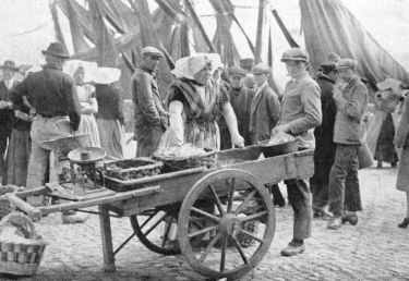Op de vismarkt aan de Nieuwendijk te Vlissingen. Op de vismarkt aan de Nieuwendijk te Vlissingen.