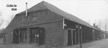 De monumentale schuur van het Hof Brakenburg zal hoogstwaarschijnlijk worden gesloopt. De monumentale schuur van het Hof Brakenburg zal hoogstwaarschijnlijk worden gesloopt.