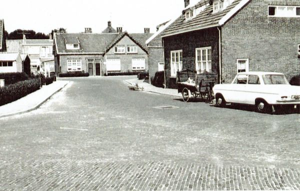 Het oude Tuindorp tot aan het einde van de zestiger jaren. Het oude Tuindorp tot aan het einde van de zestiger jaren.