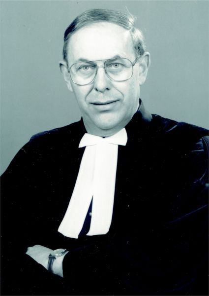 De nieuwe Hervormde predikant, ds. A. Schaap. De nieuwe Hervormde predikant, ds. A. Schaap.